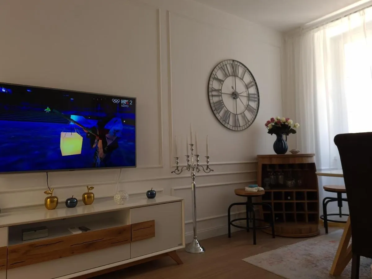 Apartment Trixi Maksimijan Pula