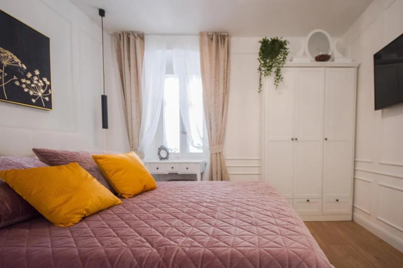 Apartment Trixi Maksimijan 풀라