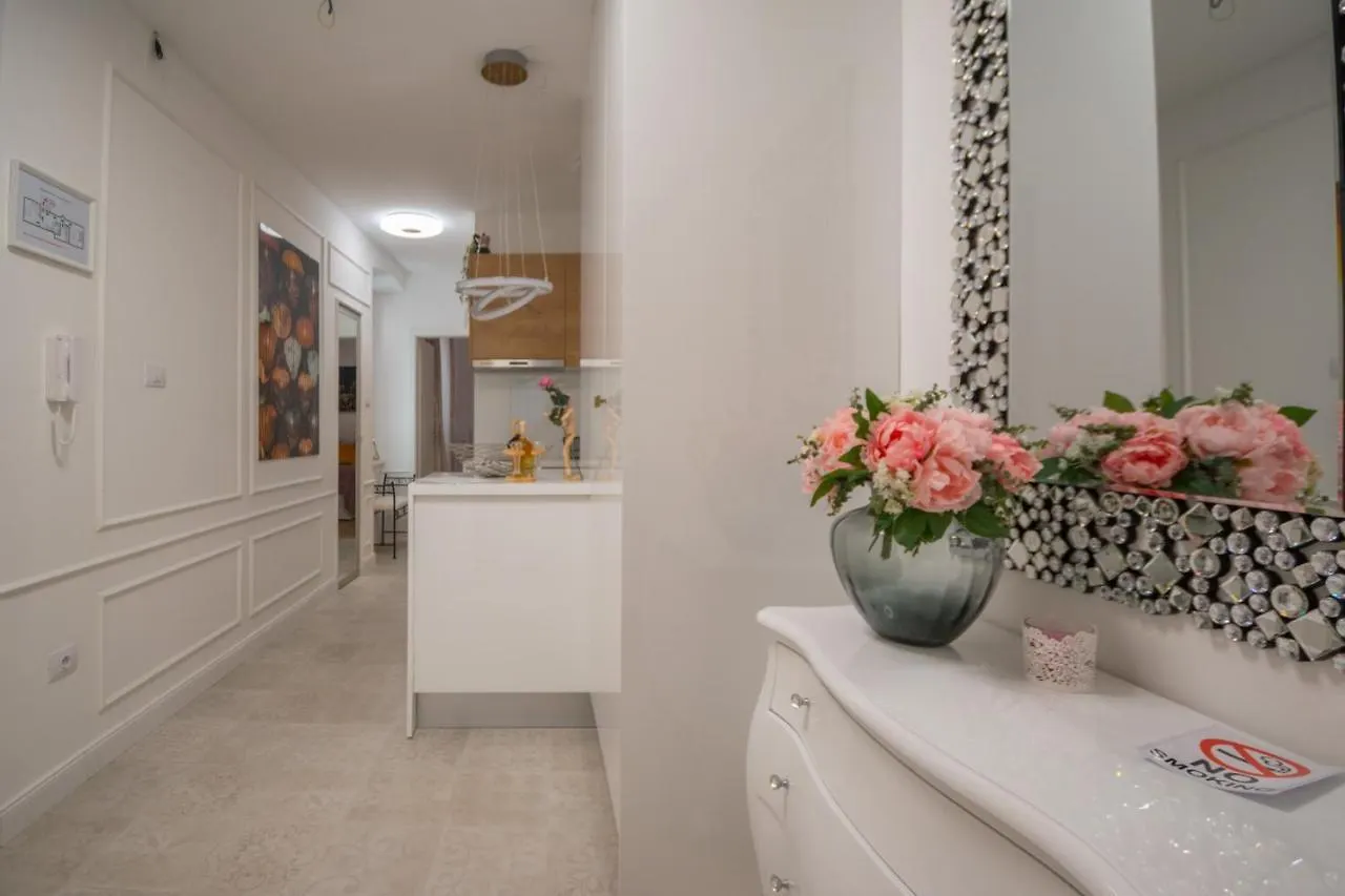 Apartment Trixi Maksimijan 풀라